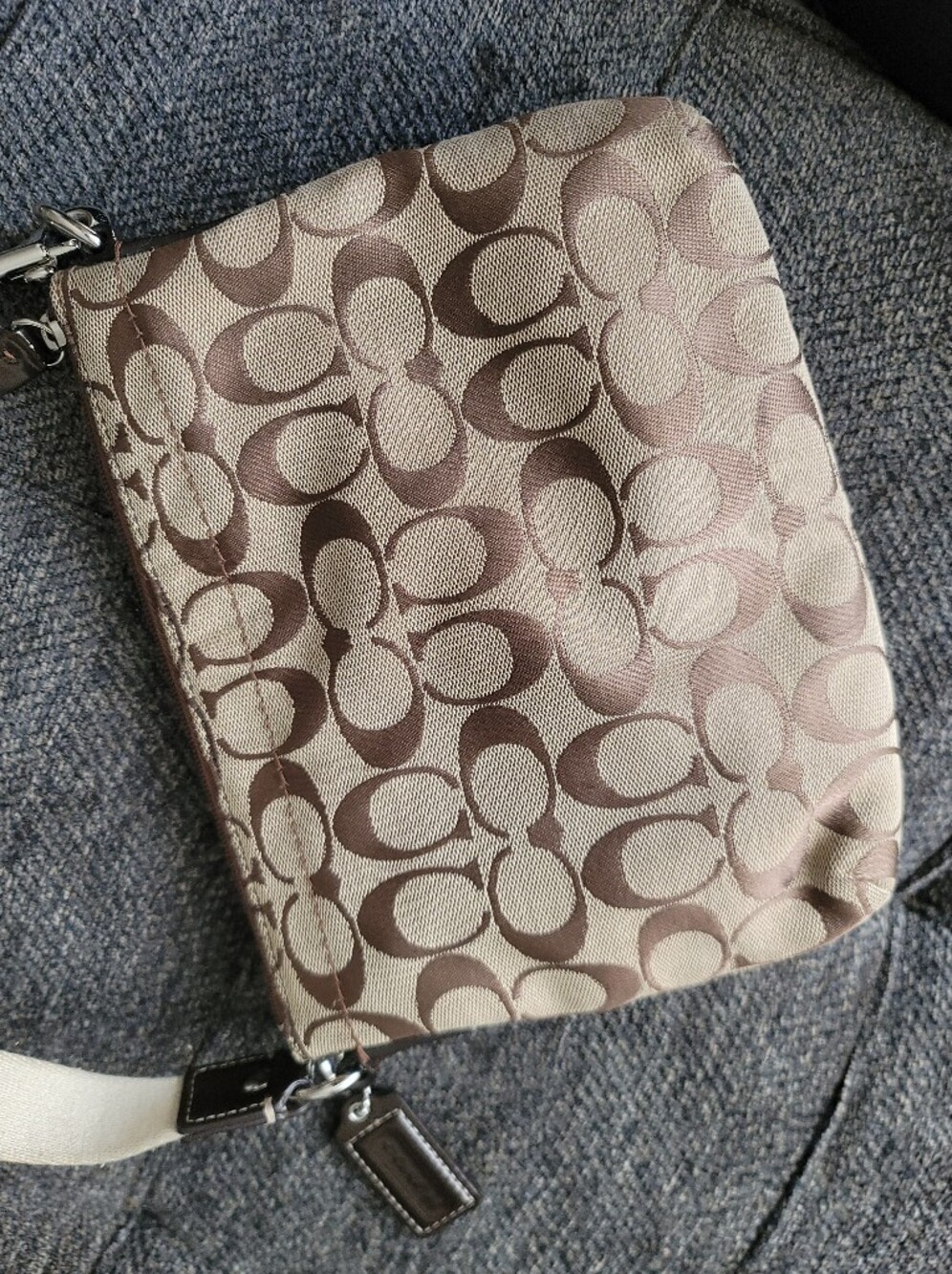 Coach Penelope Classic Khaki Crossbody Y2K Era - Picture 11 of 13